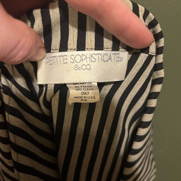 Petite sophisticate & co. Striped black and grey button down vest! - Picture 6 of 7